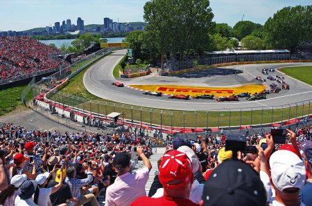 CIRCUIT GILLES-VILLENEUVE, CANADA - JUNE 09: Sebastian Vettel, Ferrari SF90, leads Lewis Hamilton, Mercedes AMG F1 W10, Charles Leclerc, Ferrari SF90, Daniel Ricciardo, Renault R.S.19, Pierre Gasly, Red Bull Racing RB15, Valtteri Bottas, Mercedes AMG W10 and the rest of the pack at the start during the Canadian GP at Circuit Gilles-Villeneuve on June 09, 2019 in Circuit Gilles-Villeneuve, Canada. (Photo by Patrick Vinet / Sutton Images)